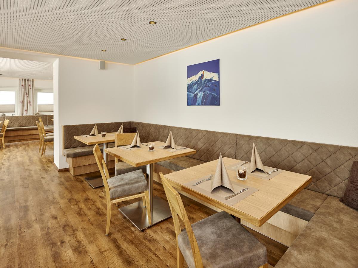 Gasthof Hotel Post Sautens Exterior photo